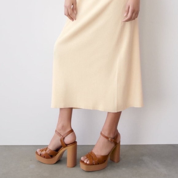 Zara block heel leather sandals - Picture 2 of 4